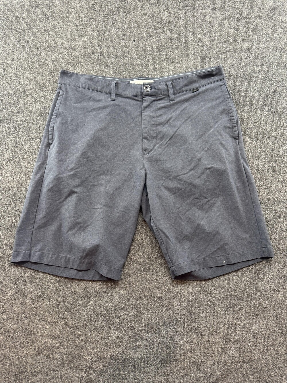 TravisMathew Golf Shorts Mens 36 Gray Stretch Performance 10 In Inseam Casual